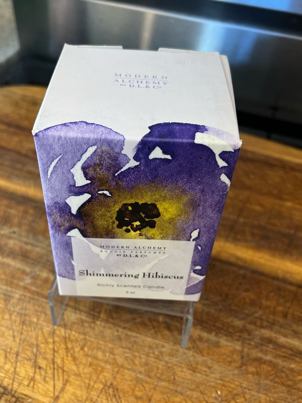 NIB Modern Alchemy D.L. & Co. Shimmering Hibiscus Candle 9oz
